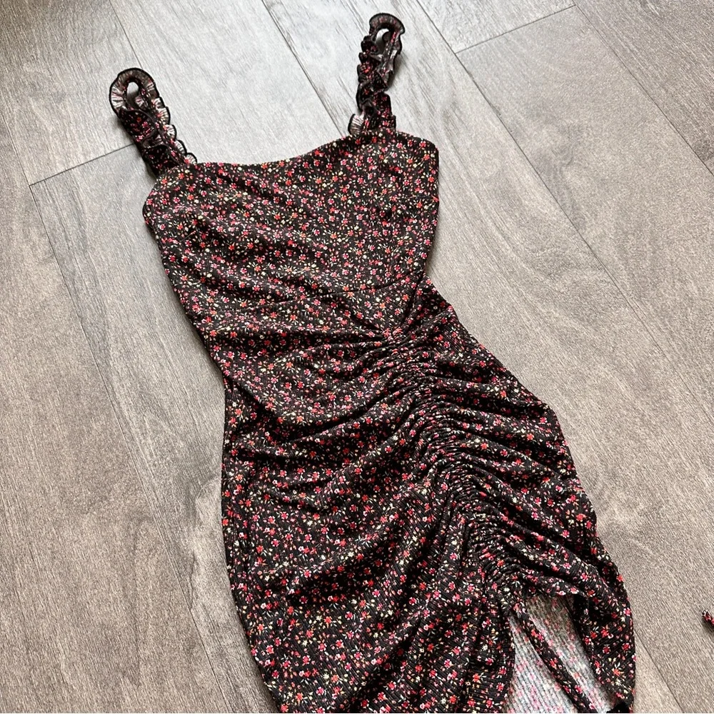Windsor Floral Ruched Mini Dress - Picture 3 of 4